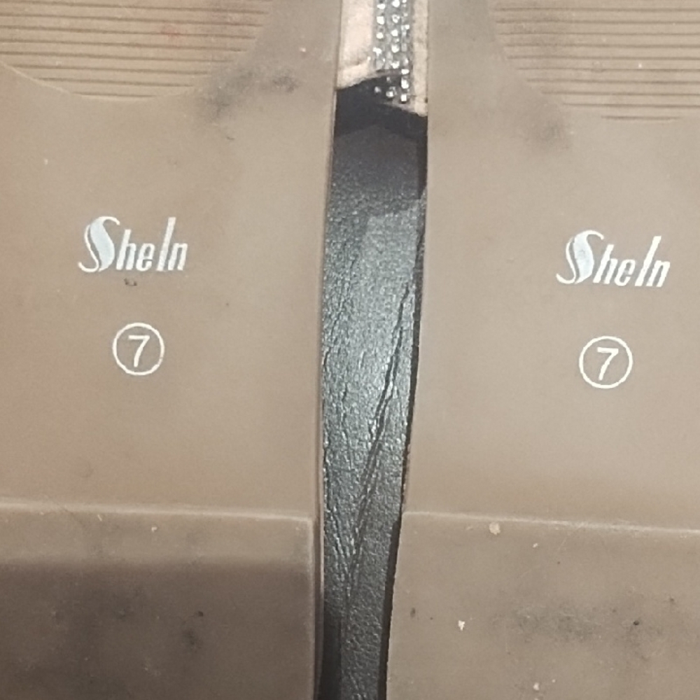 SHELA Sparkling Silver Slide Sandals - Picture 3 of 3